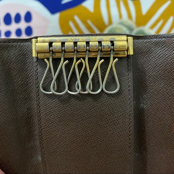 SOLD ON INSTAš¹Louis Vuitton 6 Key Holder Damier - Picture 7 of 11